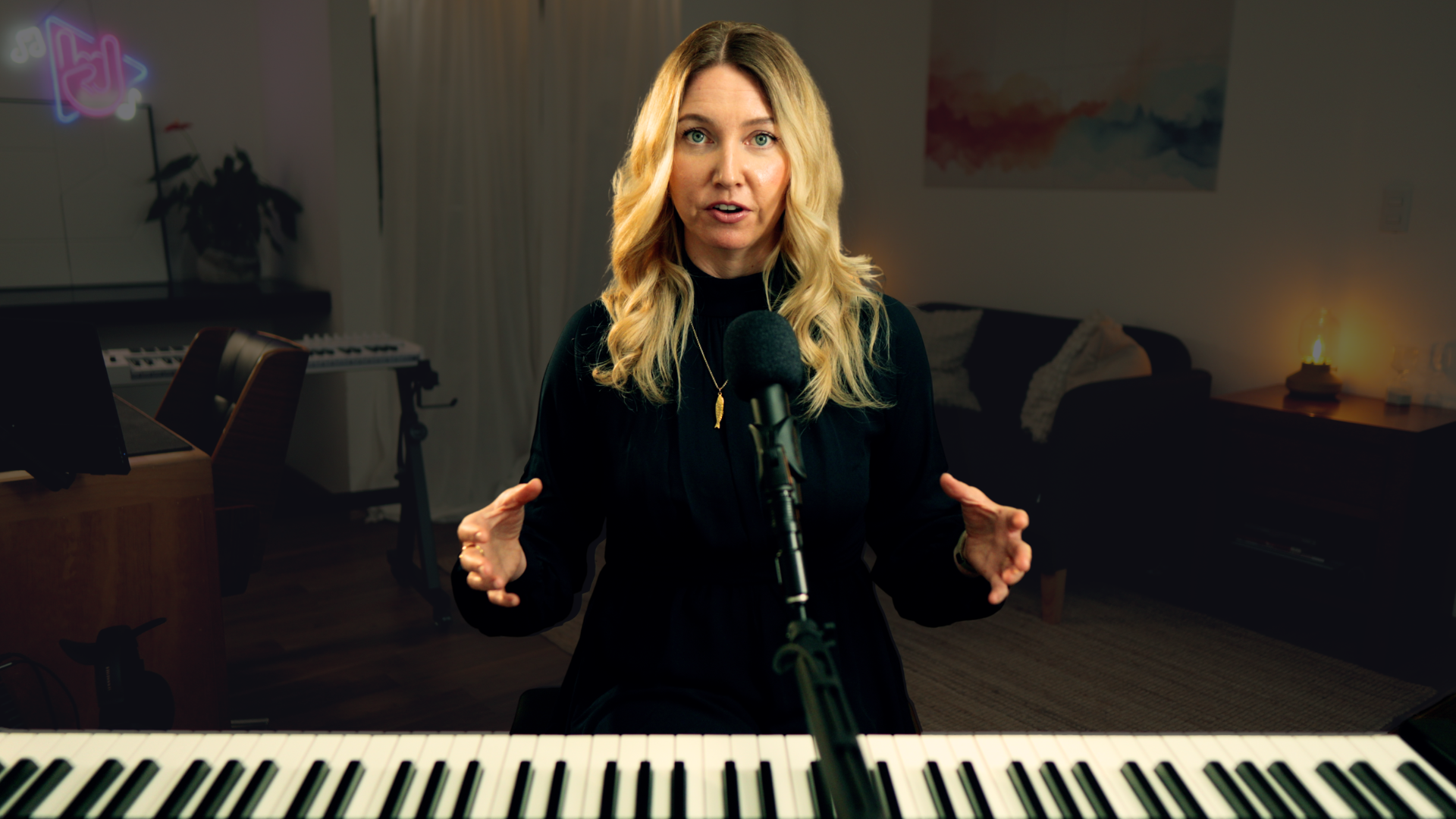 Kate Wand — Vocal Coach at the piano